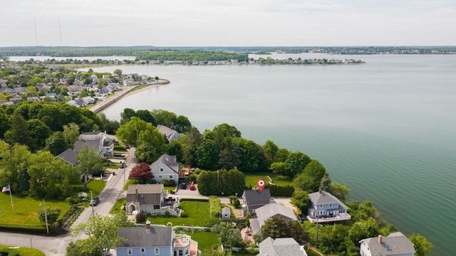 2 Circuit Ave, Hull, MA 02045