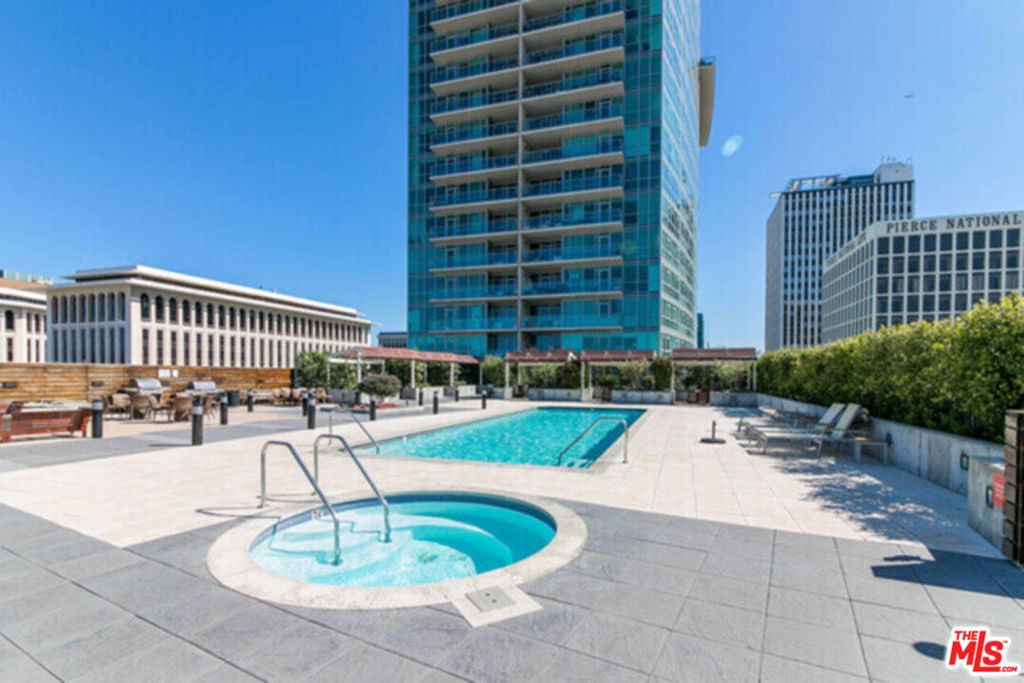 3785 Wilshire Boulevard 907, Los Angeles, CA 90010 — exterior