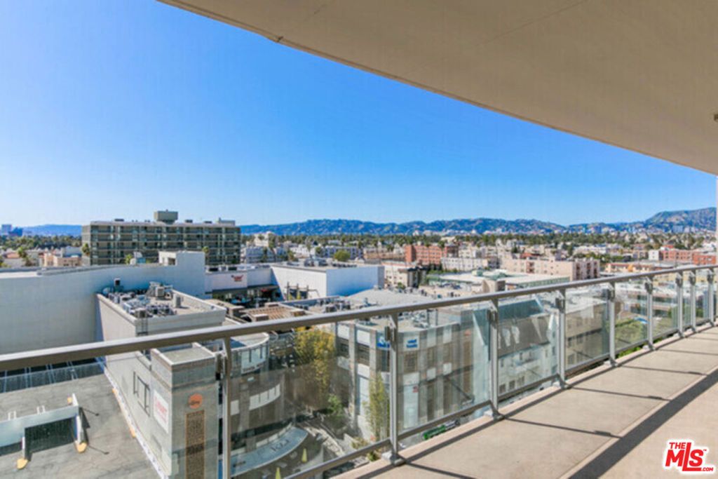 3785 Wilshire Boulevard 907, Los Angeles, CA 90010 — photo 2