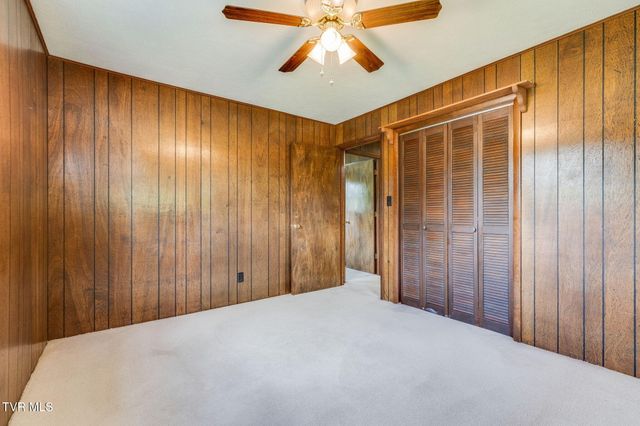 21495 Gale Avenue, Bristol, VA 24202