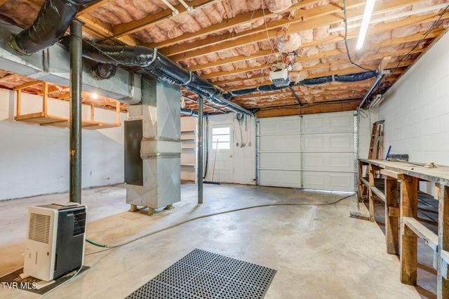 21495 Gale Avenue, Bristol, VA 24202