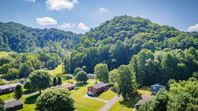21495 Gale Avenue, Bristol, VA 24202