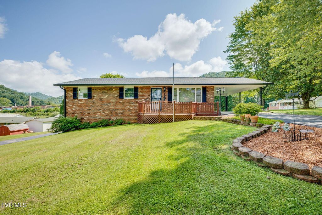 21495 Gale Avenue, Bristol, VA 24202