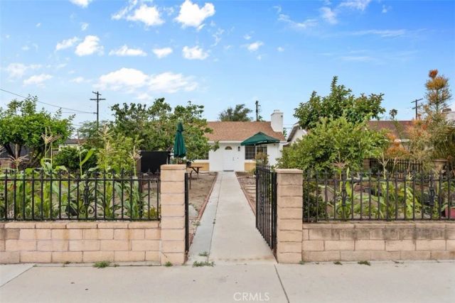 8161 Laurel Canyon, North Hollywood, CA 91605
