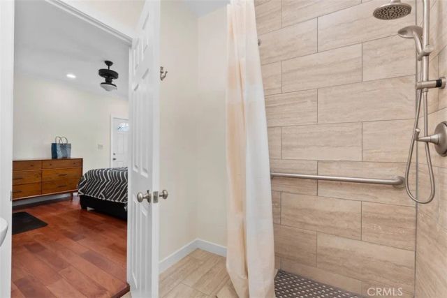 8161 Laurel Canyon, North Hollywood, CA 91605