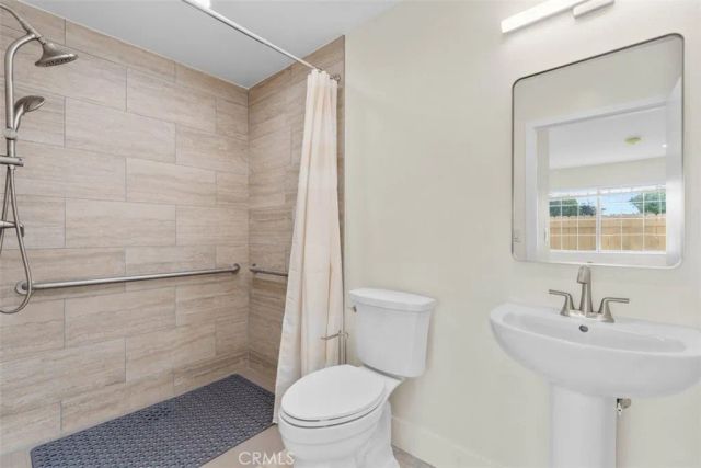 8161 Laurel Canyon, North Hollywood, CA 91605