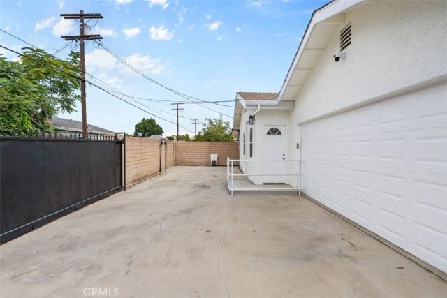 8161 Laurel Canyon, North Hollywood, CA 91605