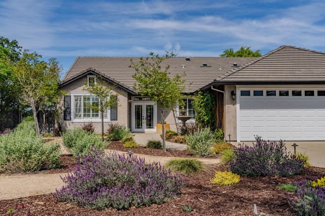 532 Oakridge Rd, Valley Springs, CA 95252