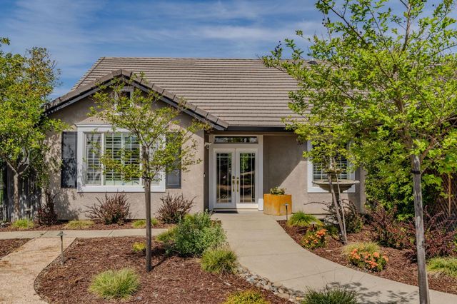 532 Oakridge Rd, Valley Springs, CA 95252