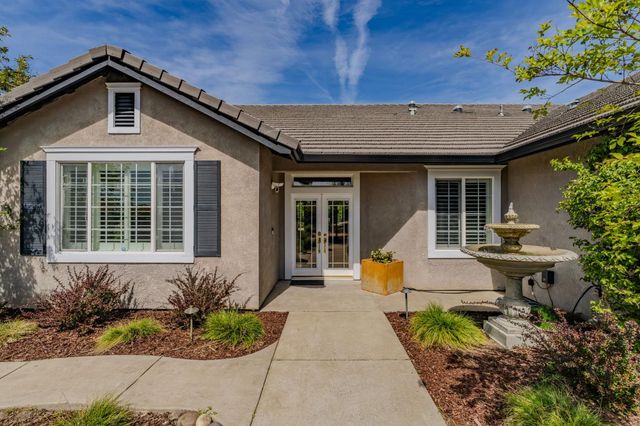 532 Oakridge Rd, Valley Springs, CA 95252