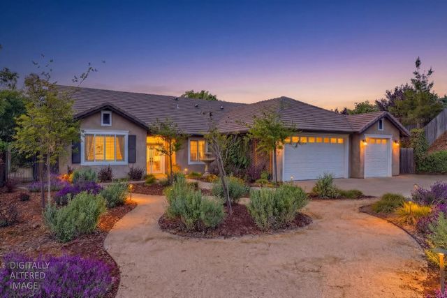 532 Oakridge Rd, Valley Springs, CA 95252