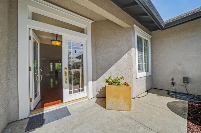 532 Oakridge Rd, Valley Springs, CA 95252