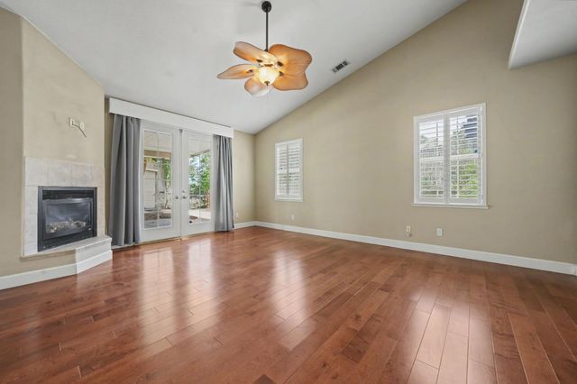 532 Oakridge Rd, Valley Springs, CA 95252