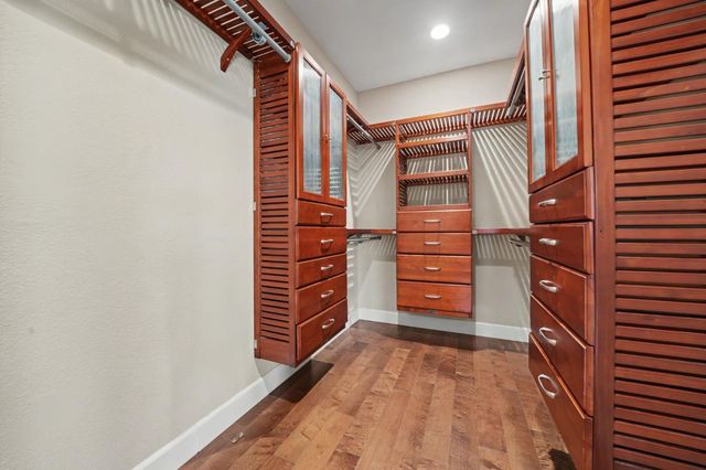 532 Oakridge Rd, Valley Springs, CA 95252