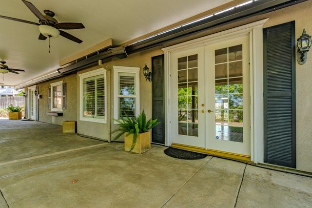 532 Oakridge Rd, Valley Springs, CA 95252