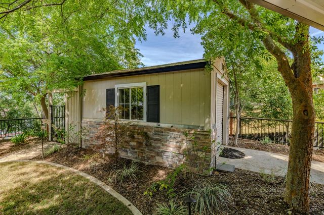 532 Oakridge Rd, Valley Springs, CA 95252