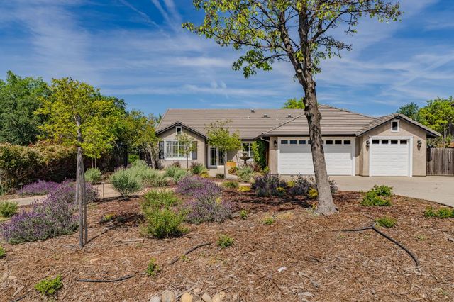 532 Oakridge Rd, Valley Springs, CA 95252