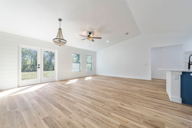 3740 Bluff Ln, St Augustine, FL 32086