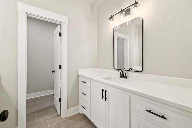 9714 Gunter Loop, Benton, AR 72019