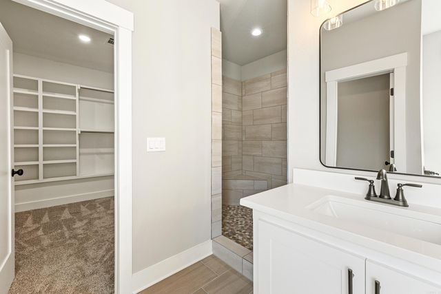 9714 Gunter Loop, Benton, AR 72019