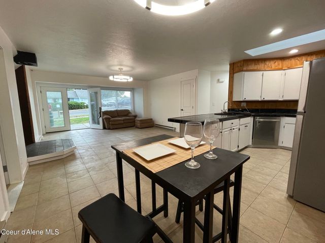 911 E Woolsey DR, Coeur D'alene, ID 83814