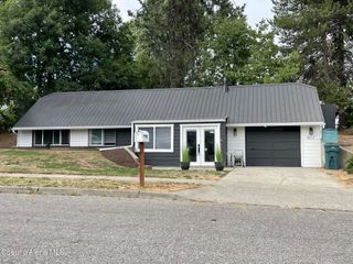 911 E Woolsey DR, Coeur D'alene, ID 83814