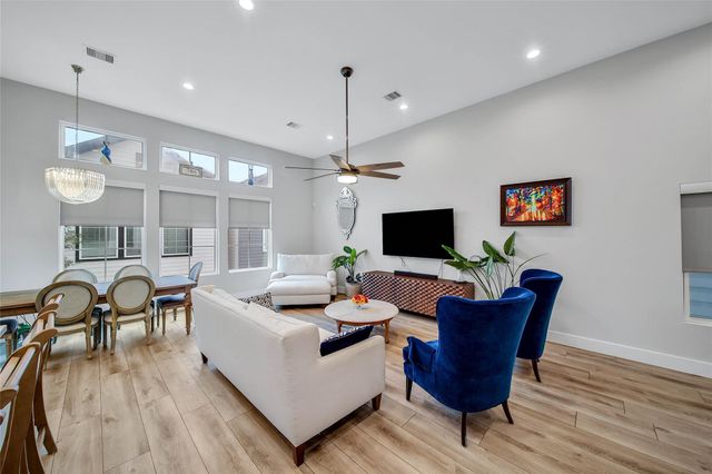 814 Thornton Road G, Houston, TX 77018