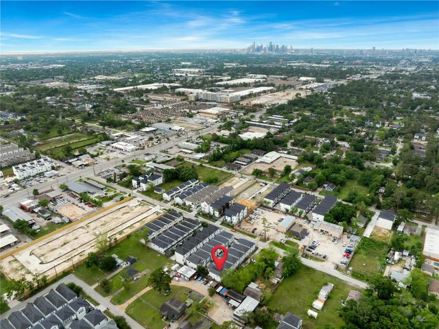 814 Thornton Road G, Houston, TX 77018