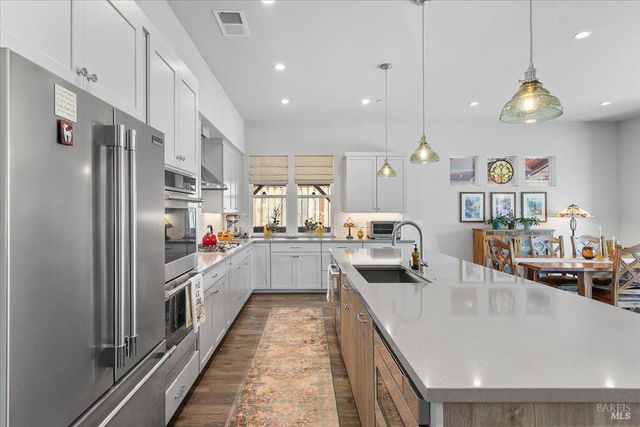 573 Misty Ct, Santa Rosa, CA 95403