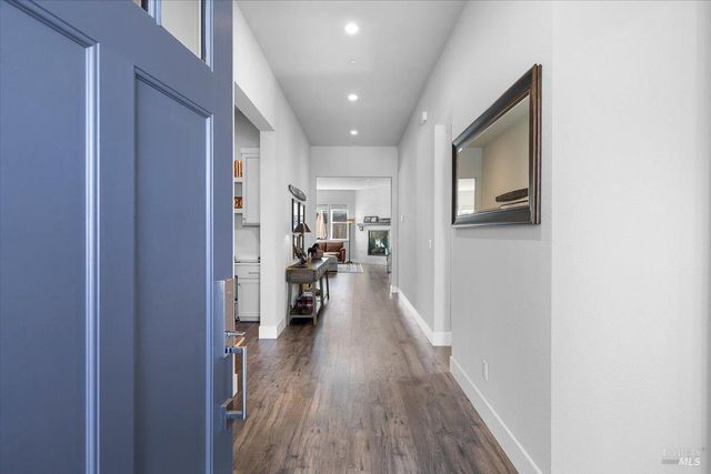 573 Misty Ct, Santa Rosa, CA 95403