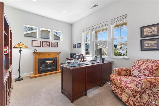 573 Misty Ct, Santa Rosa, CA 95403