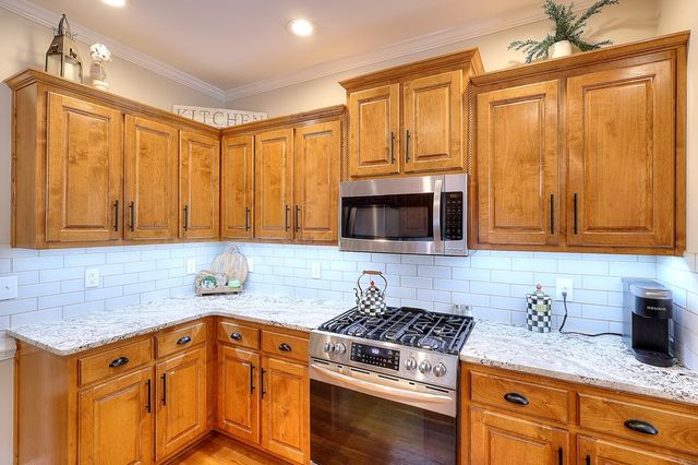 2385 Amberbrook Lane, Grayson, GA 30017