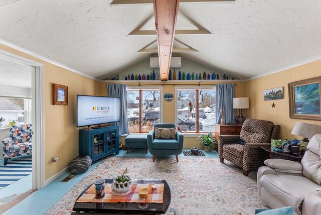 24 East Rd, Mashpee, MA 02649