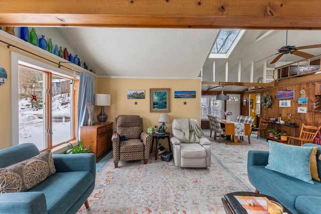 24 East Rd, Mashpee, MA 02649