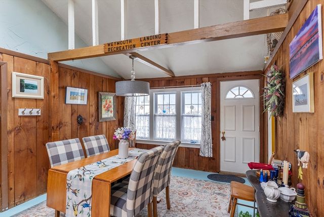 24 East Rd, Mashpee, MA 02649