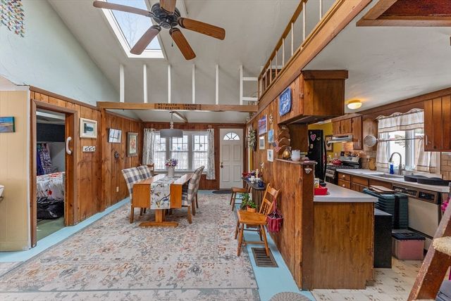 24 East Rd, Mashpee, MA 02649