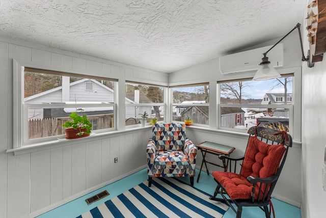 24 East Rd, Mashpee, MA 02649