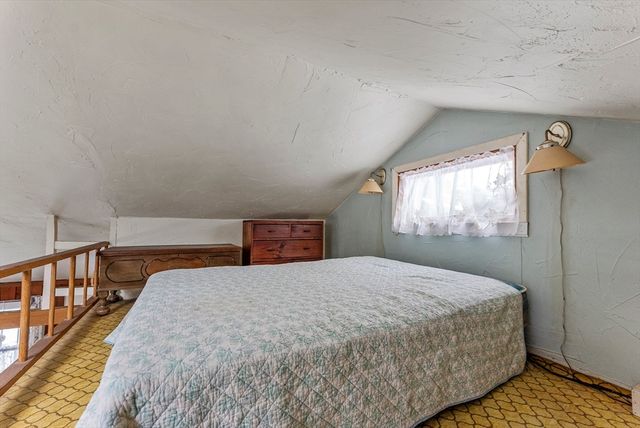 24 East Rd, Mashpee, MA 02649