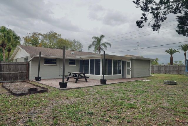 7944 YUCCA DRIVE, New Port Richey, FL 34653