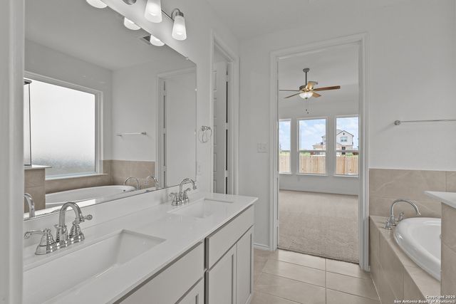 10048 Hombourg Road, Schertz, TX 78154