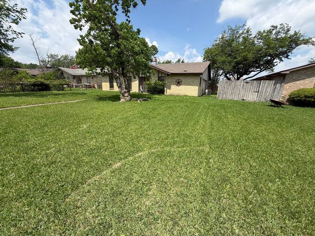 317 Long Shadow Lane, Mesquite, TX 75149