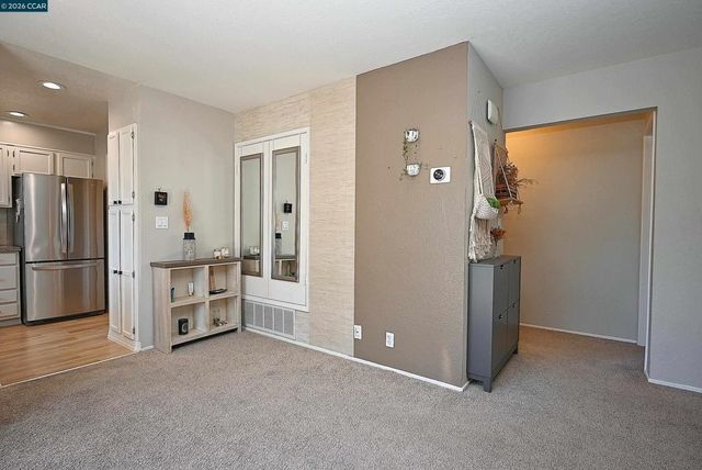 94 Elder Dr H, Pacheco, CA 94553