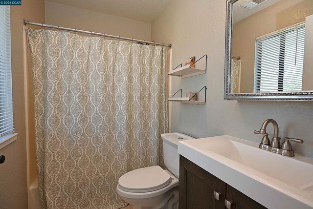 94 Elder Dr H, Pacheco, CA 94553