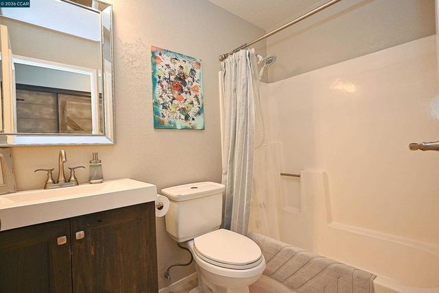 94 Elder Dr H, Pacheco, CA 94553