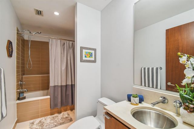 912 CHANNELSIDE DRIVE 2504, Tampa, FL 33602