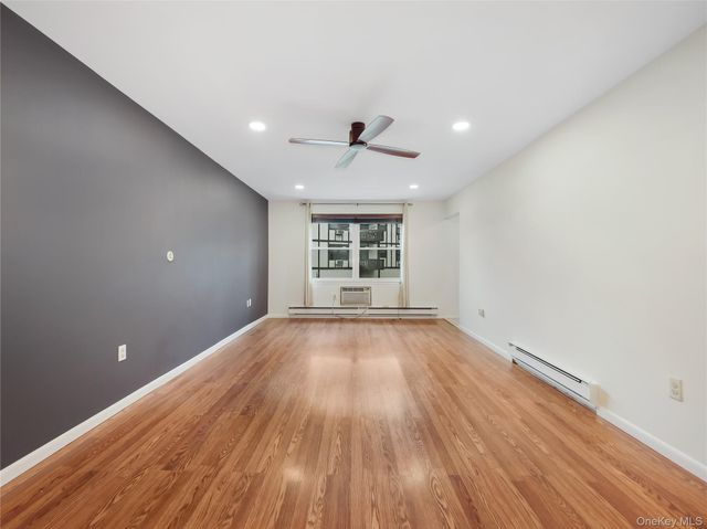 327 Sierra Vista Lane, Valley Cottage, NY 10989