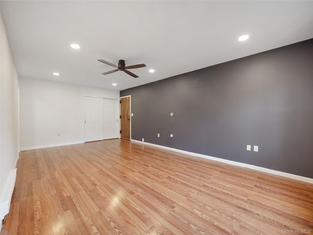 327 Sierra Vista Lane, Valley Cottage, NY 10989