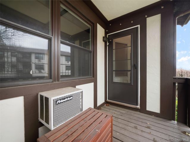 327 Sierra Vista Lane, Valley Cottage, NY 10989