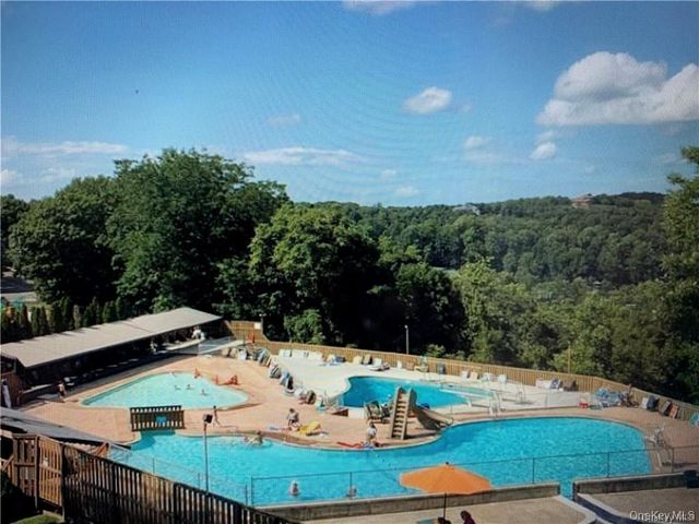 327 Sierra Vista Lane, Valley Cottage, NY 10989