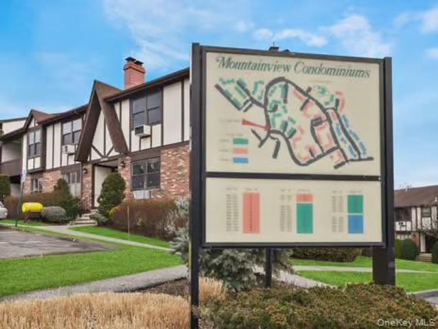 327 Sierra Vista Lane, Valley Cottage, NY 10989